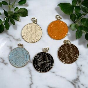 LV Trunks & Bags Piece